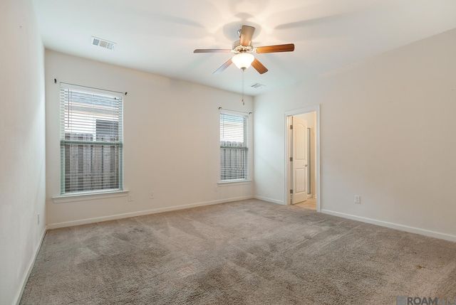 7804 W Pelican Lakes Ave, Baton Rouge, LA 70820