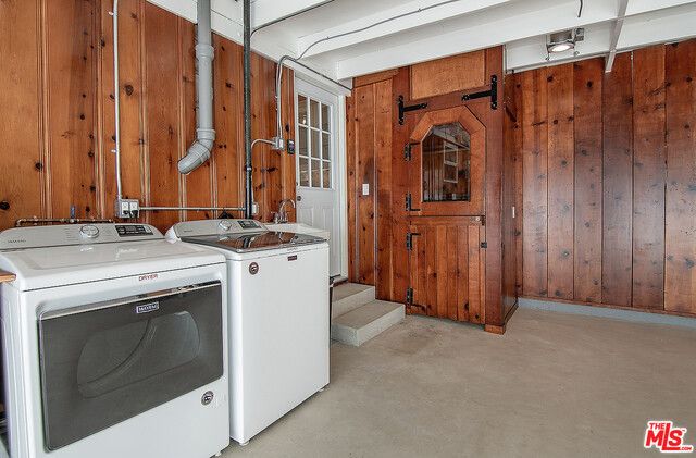 3908 A & B Las Flores Canyon Road, Malibu, CA 90265