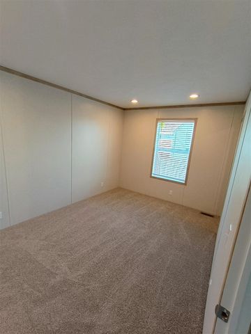 390 12th Street, Plainwell, MI 49080