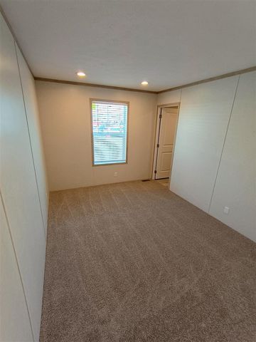 390 12th Street, Plainwell, MI 49080