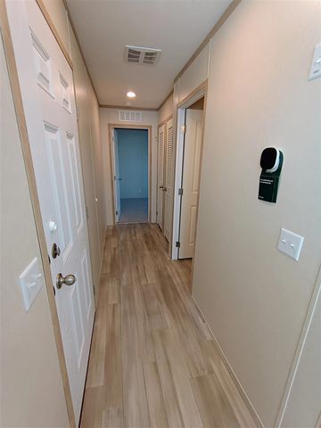 390 12th Street, Plainwell, MI 49080