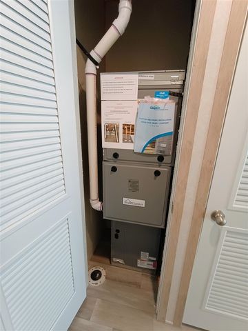 390 12th Street, Plainwell, MI 49080