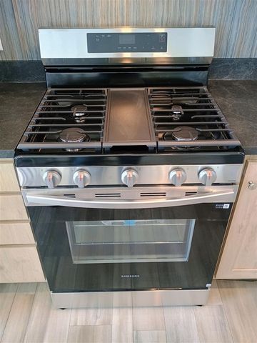 390 12th Street, Plainwell, MI 49080