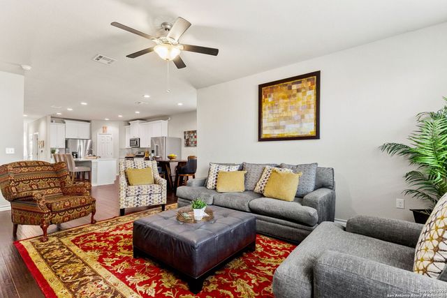 5603 Chestnut Xing, San Antonio, TX 78266