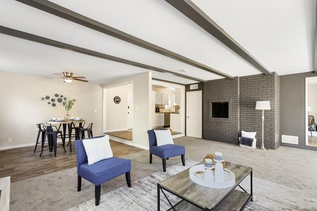 2117 Venus Dr, Sacramento, CA 95864