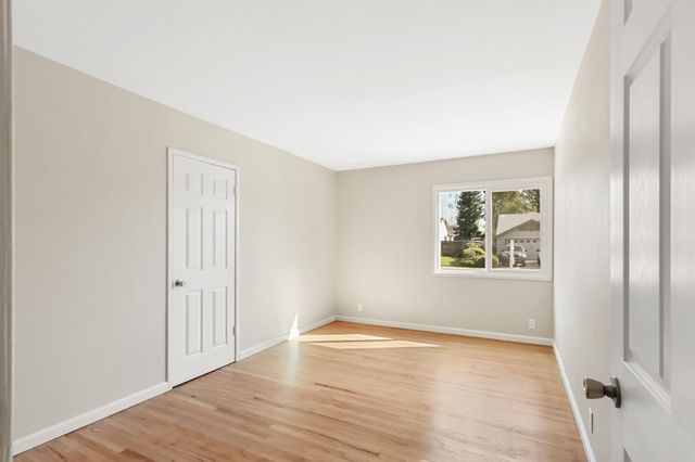 2117 Venus Dr, Sacramento, CA 95864