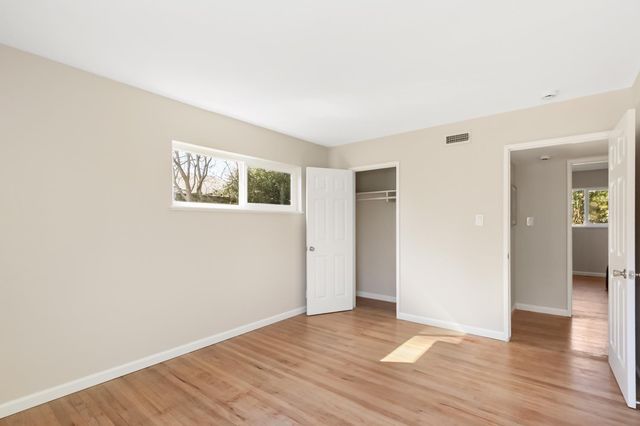 2117 Venus Dr, Sacramento, CA 95864