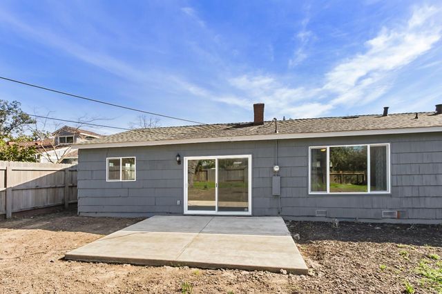 2117 Venus Dr, Sacramento, CA 95864