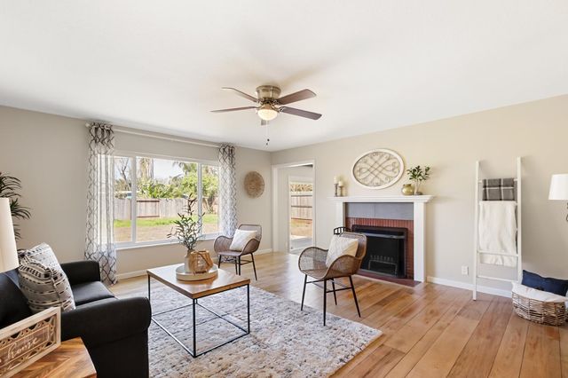 2117 Venus Dr, Sacramento, CA 95864