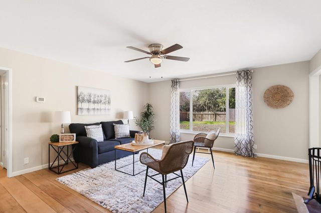 2117 Venus Dr, Sacramento, CA 95864