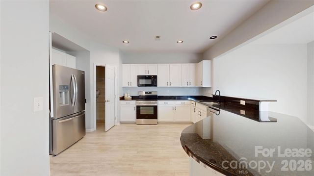 10848 Tailwater Street, Davidson, NC 28036