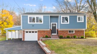 31 Sussex Place, Stamford, CT 06905