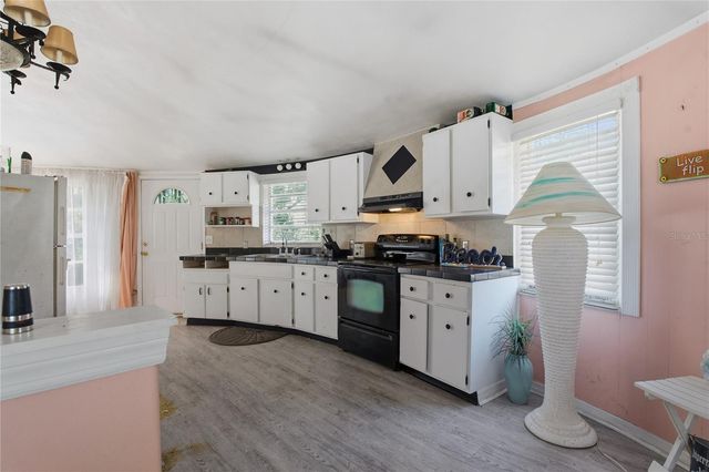 11130 CHICAGO AVENUE, New Port Richey, FL 34654