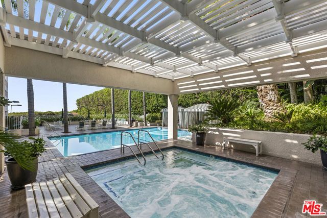 1131 Alta Loma Road 415, West Hollywood, CA 90069