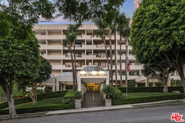 1131 Alta Loma Road 415, West Hollywood, CA 90069