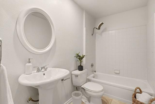 1972 Swallow Lane, Carlsbad, CA 92009