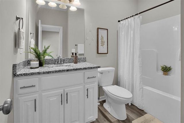 20196 207th Street, Tonganoxie, KS 66086