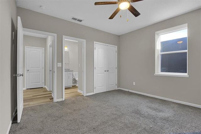 20196 207th Street, Tonganoxie, KS 66086