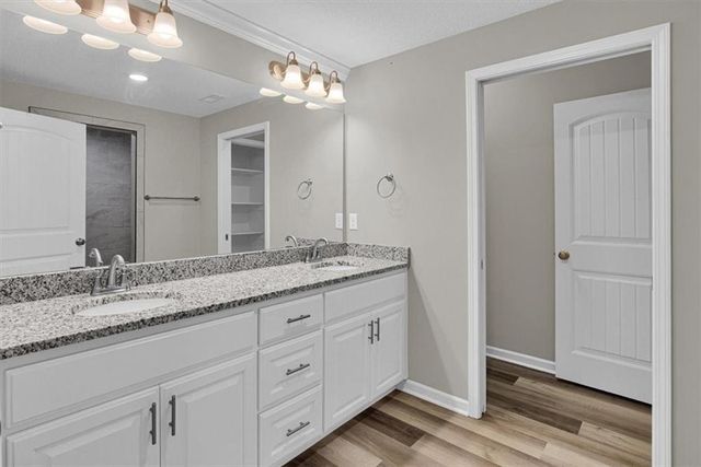 20196 207th Street, Tonganoxie, KS 66086