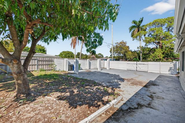 2849 SW 10th Street, Fort Lauderdale, FL 33312