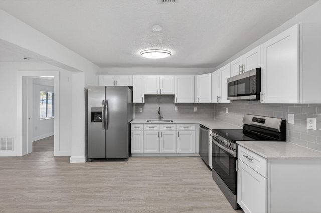 2849 SW 10th Street, Fort Lauderdale, FL 33312