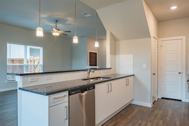 640 Wheatfield Drive, Venus, TX 76084