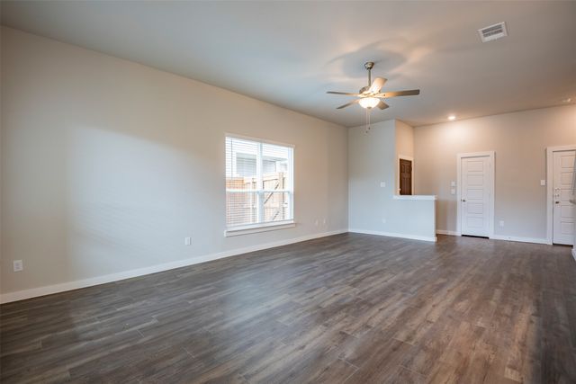 640 Wheatfield Drive, Venus, TX 76084