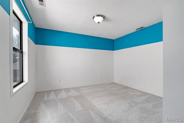 8763 Brentwood Place, Brentwood, MO 63144