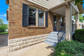 8763 Brentwood Place, Brentwood, MO 63144