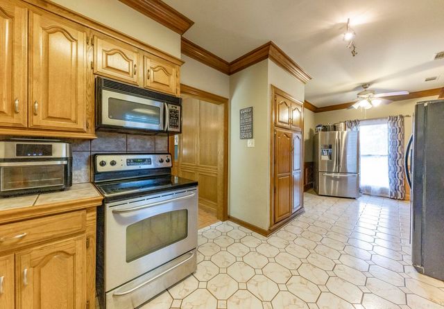 21718 Peach Tree Lane, Hensley, AR 72065