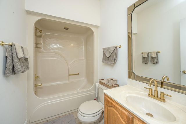1232 Longpoint Road, Cross, SC 29436