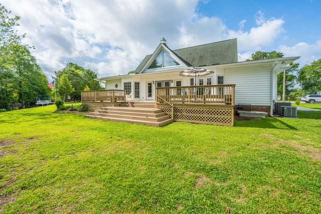 1232 Longpoint Road, Cross, SC 29436
