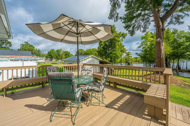 1232 Longpoint Road, Cross, SC 29436