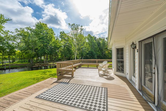 1232 Longpoint Road, Cross, SC 29436