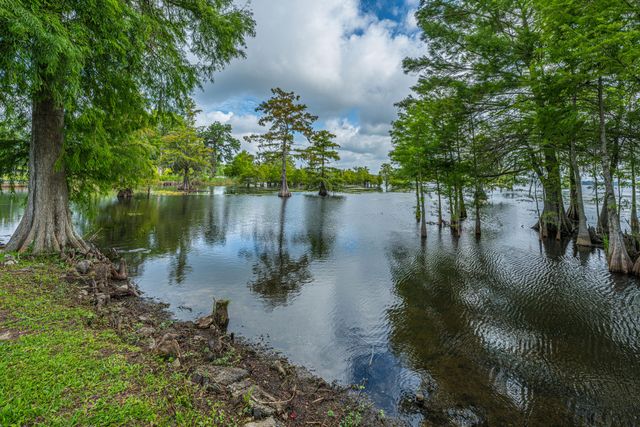 1232 Longpoint Road, Cross, SC 29436