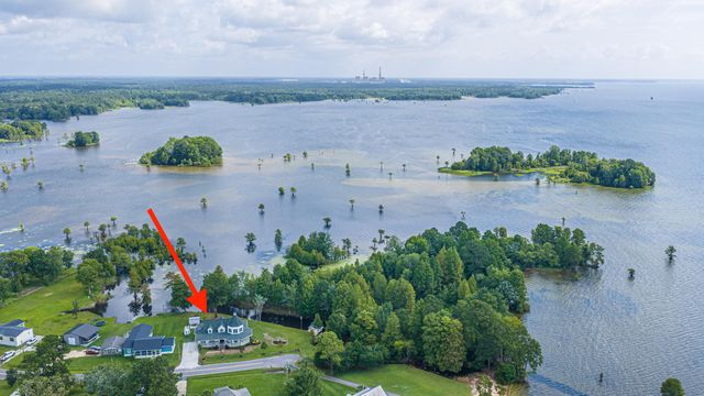 1232 Longpoint Road, Cross, SC 29436