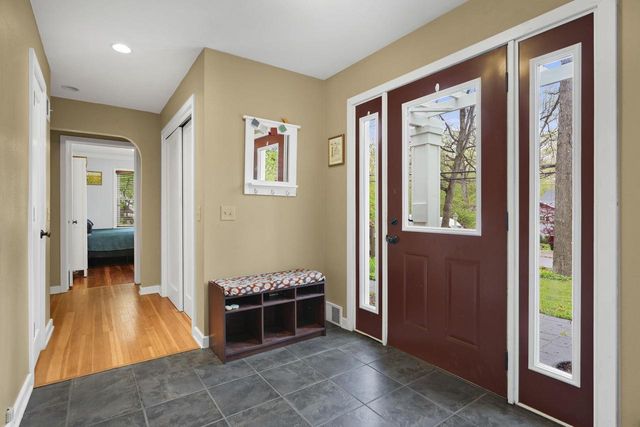 2825 Regent Street, Madison, WI 53705