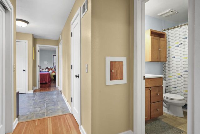 2825 Regent Street, Madison, WI 53705