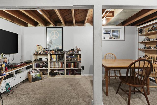 2825 Regent Street, Madison, WI 53705