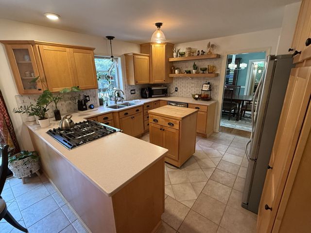 769 N Calumet Avenue, Valparaiso, IN 46383