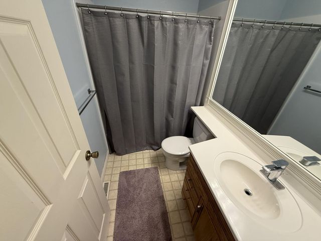 769 N Calumet Avenue, Valparaiso, IN 46383