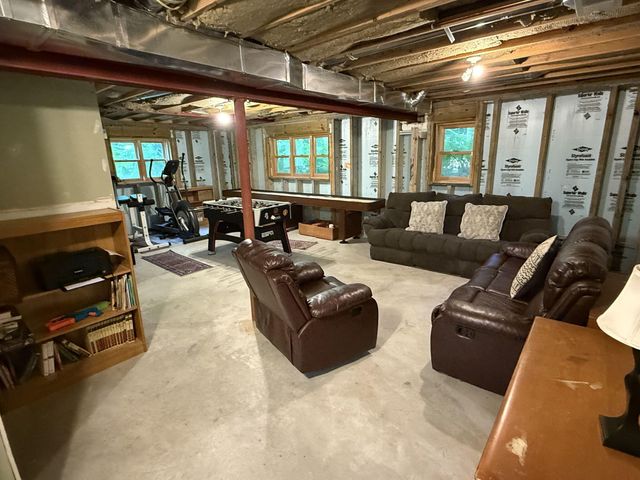 769 N Calumet Avenue, Valparaiso, IN 46383