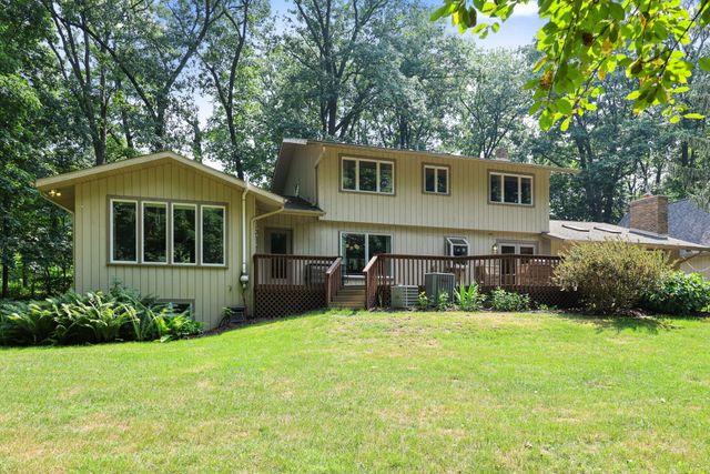 769 N Calumet Avenue, Valparaiso, IN 46383