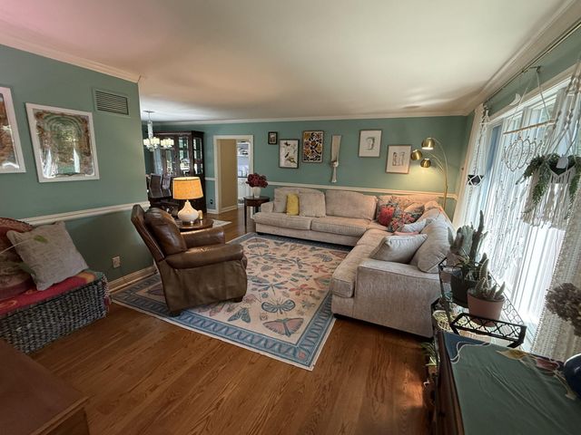 769 N Calumet Avenue, Valparaiso, IN 46383