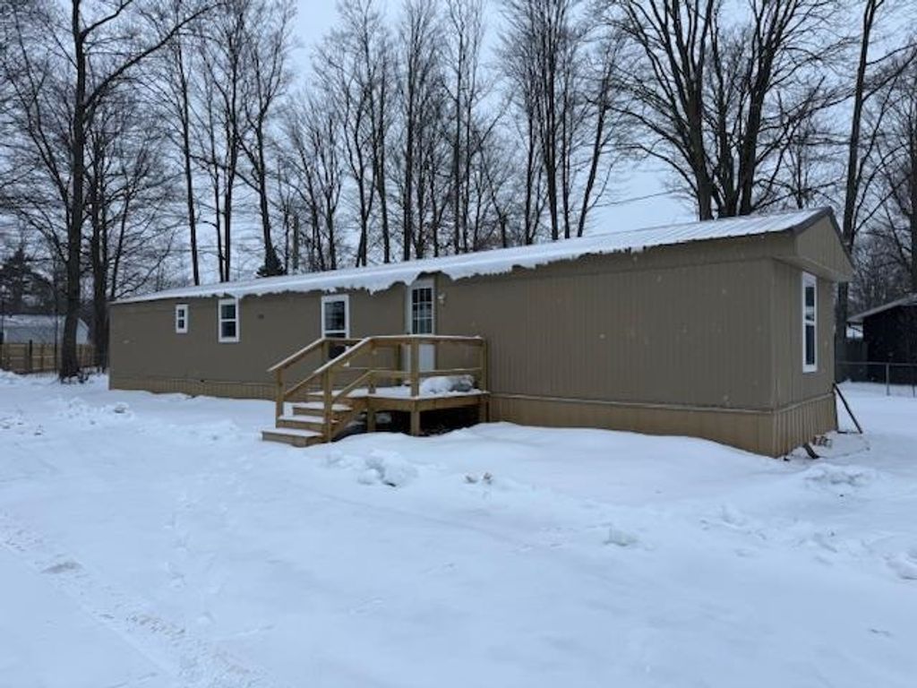 4357 Sugar Maple Drive, Traverse City, MI 49685