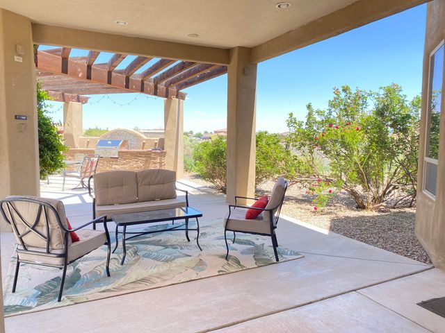 761 MARBLE SKY Avenue NE, Rio Rancho, NM 87144