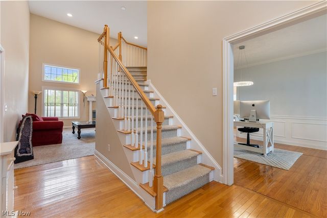 30 Pine Villa Trail 5, Aurora, OH 44202