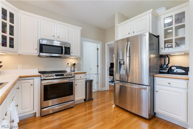 30 Pine Villa Trail 5, Aurora, OH 44202