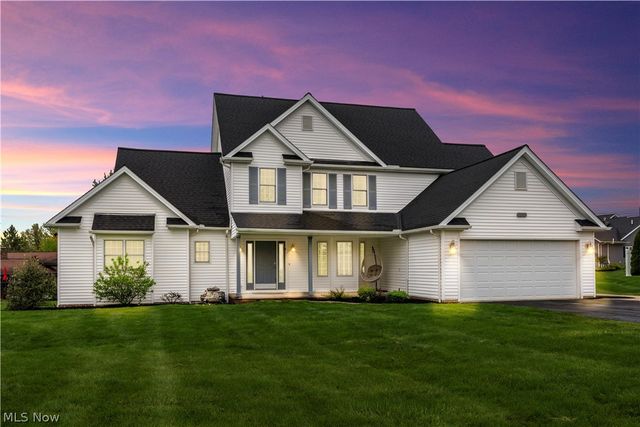 30 Pine Villa Trail 5, Aurora, OH 44202