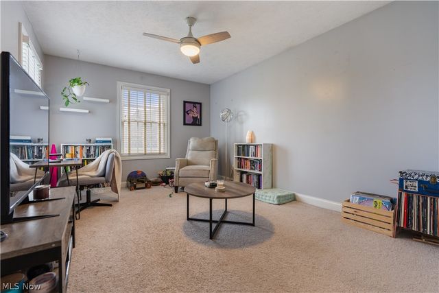 30 Pine Villa Trail 5, Aurora, OH 44202